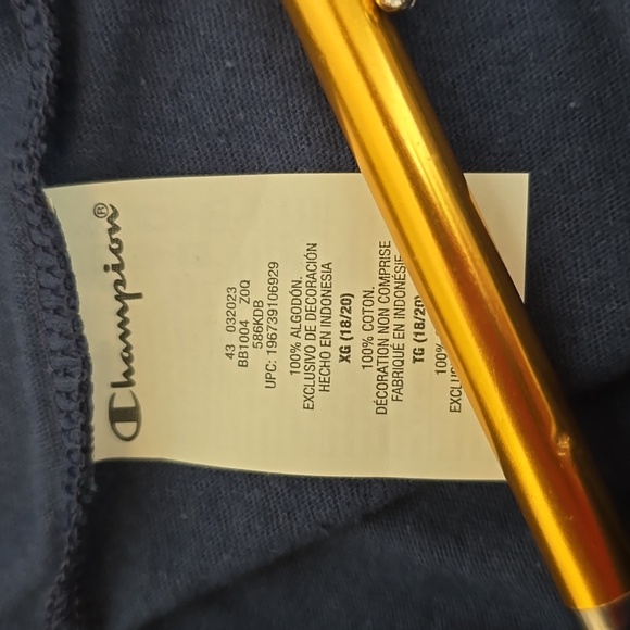 CHAMPION BRAND SIGNATURE BOYS DARK BLUE SHORT SLEEVE TEE-SHIRT SIZE XL 18/20 - Picture 15 of 15